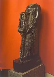 Museo Gregoriano Egipcio, Museos del Vaticano, estatua Sais.