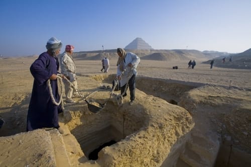 Hallan tumbas de 2.500 años de antigüedad en Saqqara Hallan tumbas de 2.500 años de antigüedad en Saqqara