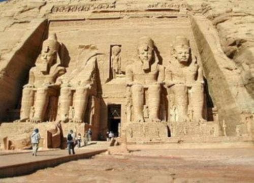 Templo de Ra-Harakhte en Abu Simbel Templo de Ra-Harakhte en Abu Simbel