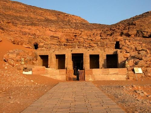 Decoración del Templo de Derr en Nubia